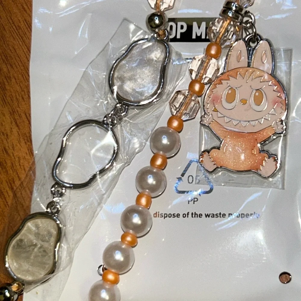 Brand New in Box THE MONSTERS Big Into Energy Phone Charm ‘HAPPINESS’